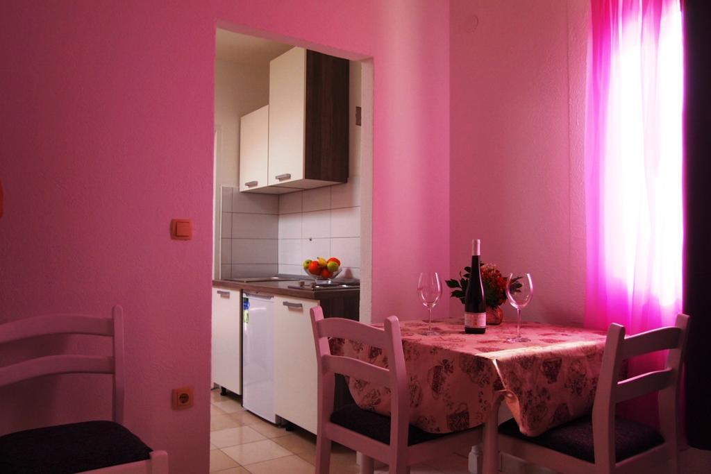 Apartment Old Town Makarska Szoba fotó